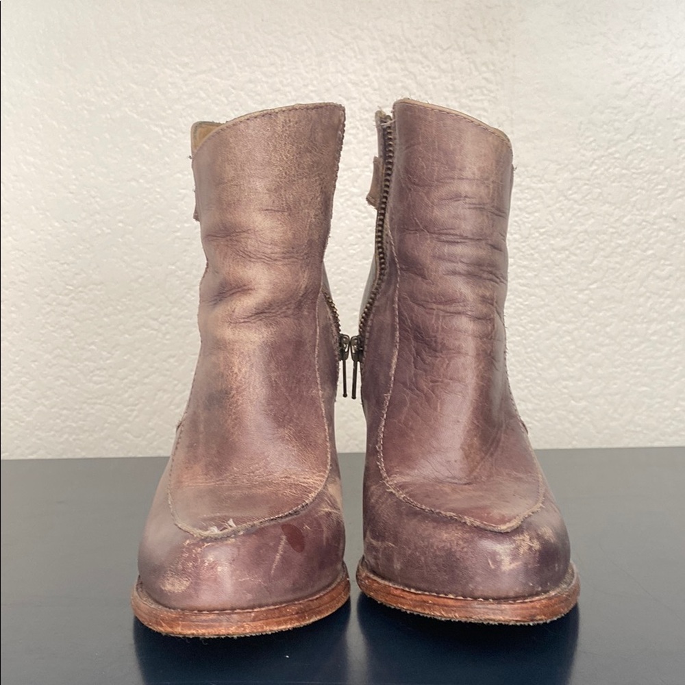Bed|Stu Distressed Leather Ankle Boots